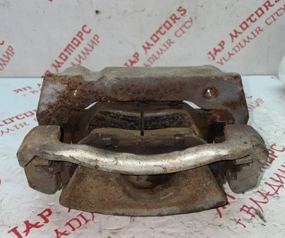 Суппорт передний левый для Lexus IS Седан GSE20,21,25, ALE20 (US, EU) 2006-2013 на фотографиях