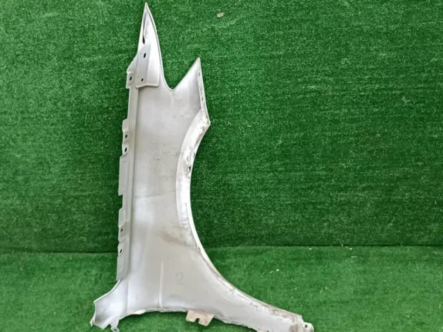 Крылья для Volkswagen Passat (B8.5) Variant, R-line, GTE 2019+ на фотографиях