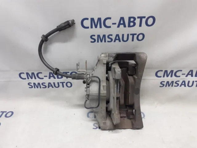 Суппорт передний левый для Audi A6 C6 Avant 2004-2011 на фотографиях