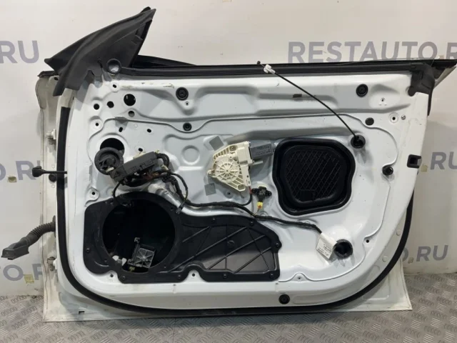 Дверь передняя правая для Audi A7 4G 2010-2014 на фотографиях