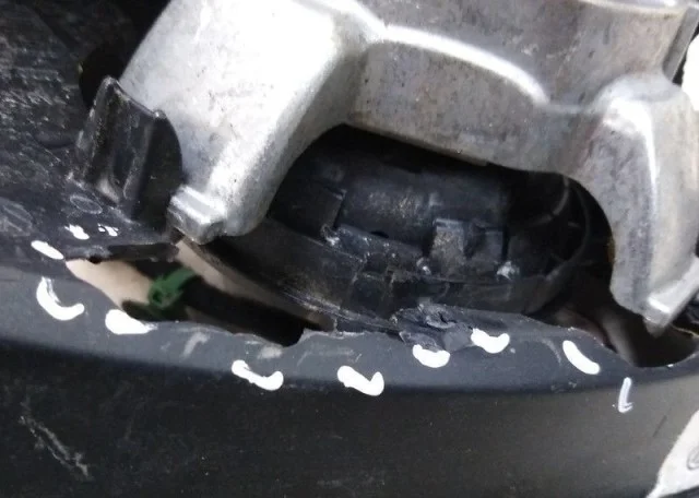 Стекла и зеркала для Volkswagen Touareg III (CR) 2018+ на фотографиях