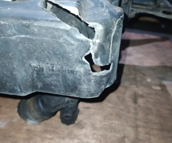 Панель радиатора (телевизор) для Volkswagen Polo IV (9N3) 2005-2009 на фотографиях