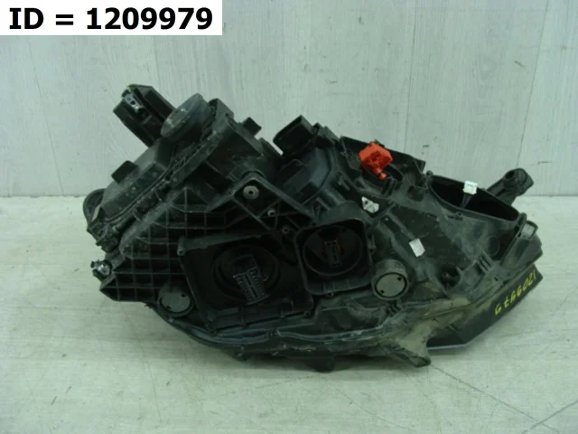 Фары для Volkswagen Passat (B8) Variant 2014-2019 на фотографиях