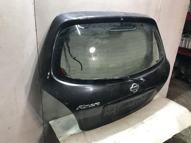 Крышка багажника для Nissan Almera N16 Хэтчбек 5dr 2000-2006 на фотографиях