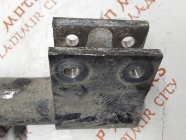 Амортизатор передний правый для Citroen C4 Хэтчбек 2010-2016 на фотографиях