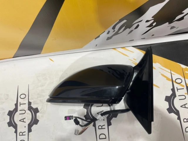 Стекла и зеркала для Mercedes-Benz S class W223 2021+ на фотографиях