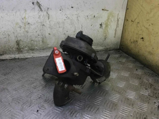 Турбина для Ford Galaxy CD340 2006-2015 на фотографиях