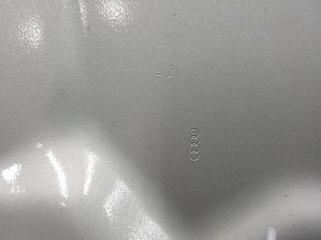 Дверь задняя правая для Audi Q8 4M 2018-2023 на фотографиях