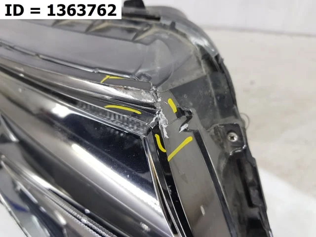 Фара правая для Hyundai Tucson NX4 2020+ на фотографиях