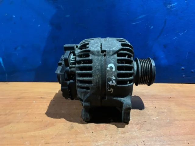 Генератор для Volkswagen Polo IV (9N3) 2005-2009 на фотографиях