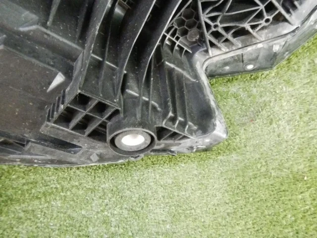 Фара левая для Audi Q8 4M 2018-2023 на фотографиях