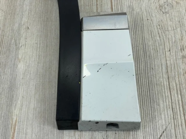 Молдинг крыла передний левый для Volkswagen Touareg III (CR) 2018+ на фотографиях