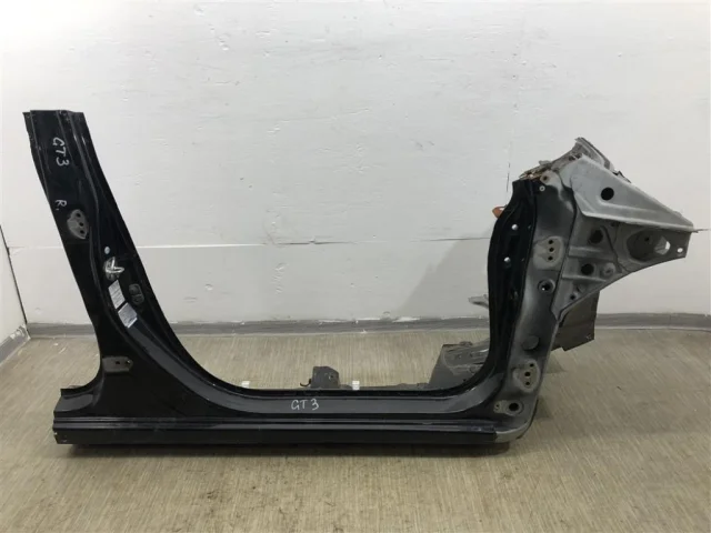 Порог правый для Subaru XV GT/G24 2017+ на фотографиях