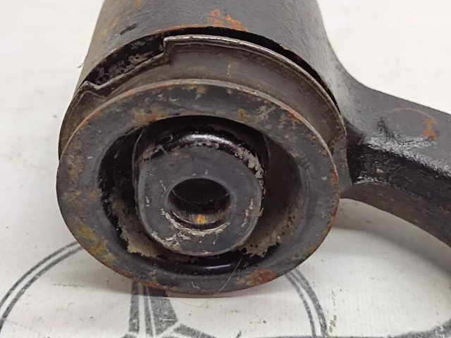 Рычаг задний правый нижний для Mercedes-Benz S class W220 1998-2005 на фотографиях