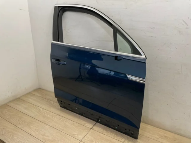 Дверь передняя правая для Volkswagen Touareg III (CR) 2018+ на фотографиях