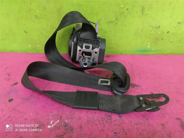 Ремень безопасности передний левый для Audi A4 B7 Avant 2004-2008 на фотографиях