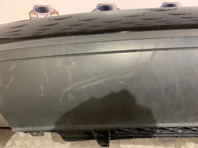 Бампер для Volkswagen Passat Variant (B6, Typ 3C) 2004-2010 на фотографиях