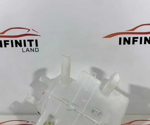 Бачок стеклоомывателя передний для Infiniti QX 70 2013-2019 на фотографиях