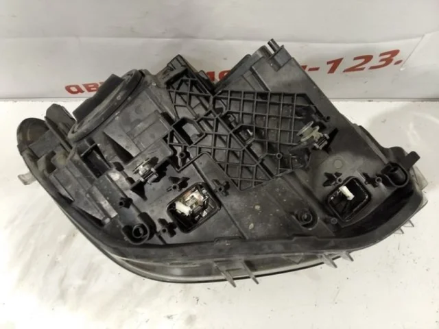 Фара левая для BMW 1er Ф20 2011-2015 на фотографиях