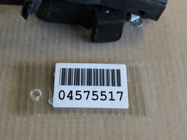 Замок двери задней правой для Ford Galaxy CD340 2006-2015 на фотографиях