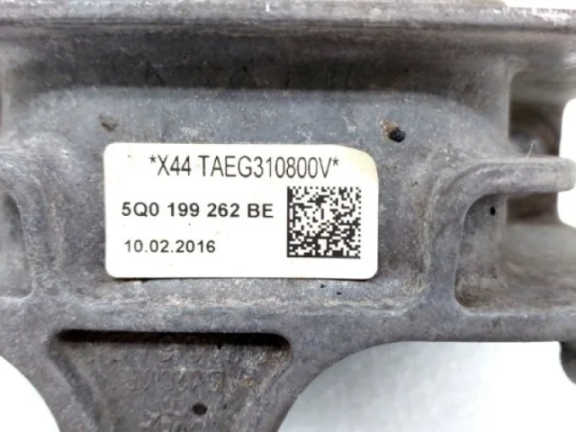 Подушка двигателя передняя правая верхняя для Skoda Octavia A7 rest на фотографиях