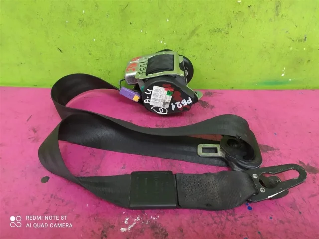 Ремень безопасности передний левый для Audi A4 B7 Avant 2004-2008 на фотографиях