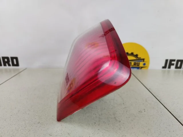 Фонарь правый для Ford Kuga CBV 2008-2013 на фотографиях
