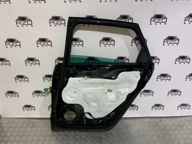 Двери для Citroen C4 Хэтчбек 2004-2011 на фотографиях