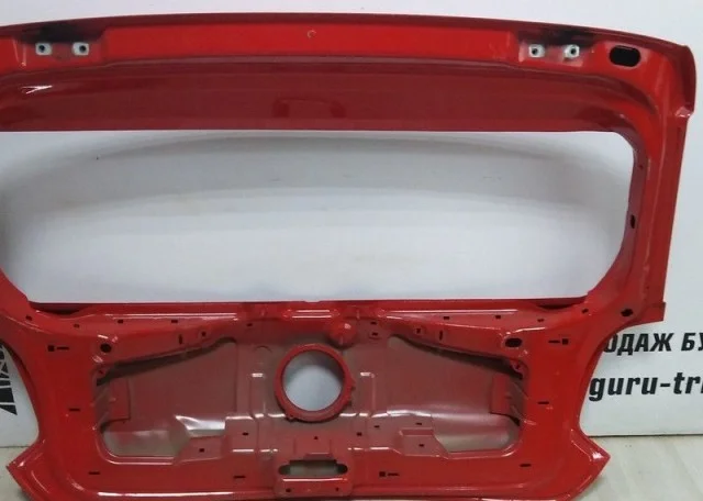 Крышка багажника для Volkswagen Polo V (6R) 2009-2014 на фотографиях