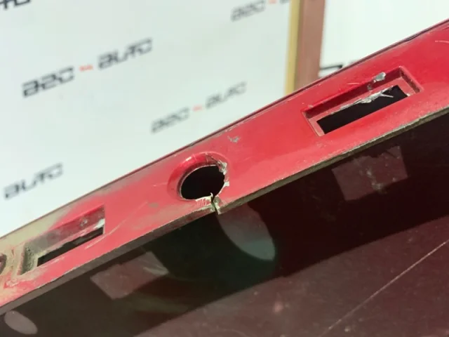 Бампер задний для Citroen C4 Хэтчбек 2010-2016 на фотографиях