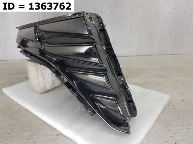 Фара правая для Hyundai Tucson NX4 2020+ на фотографиях