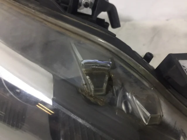 Фара правая для BMW 1er Ф20 2011-2015 на фотографиях