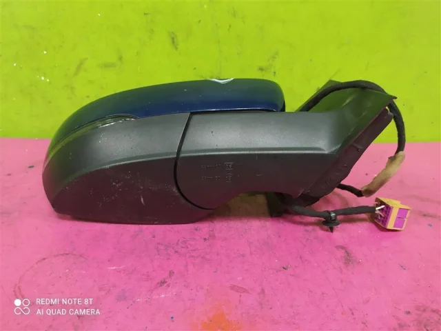 Стекла и зеркала для Volkswagen Polo V (6R) 2009-2014 на фотографиях