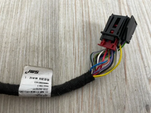 Зеркало боковое левое для Volkswagen Touareg III (CR) 2018+ на фотографиях