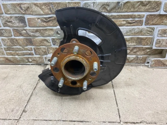 Кулак задний правый для Hyundai Tucson NX4 2020+ на фотографиях