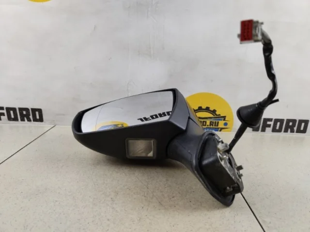Зеркало боковое левое для Ford Kuga CBV 2008-2013 на фотографиях