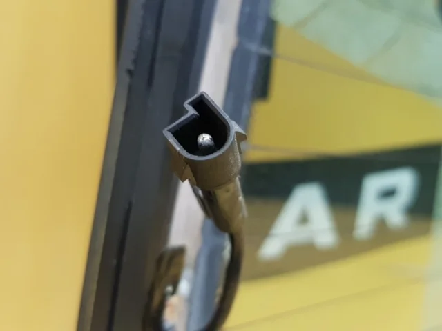 Стекло заднее для BMW 7er Е38 1994-2001 на фотографиях