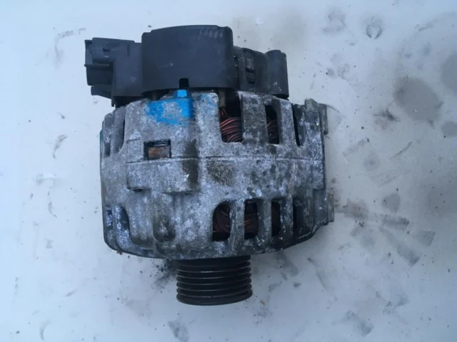 Генератор для Citroen C4 Хэтчбек 2004-2011 на фотографиях