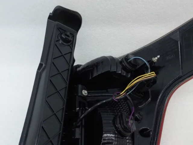 Фонарь левый для Ford Explorer U502 rest 2014-2019 на фотографиях