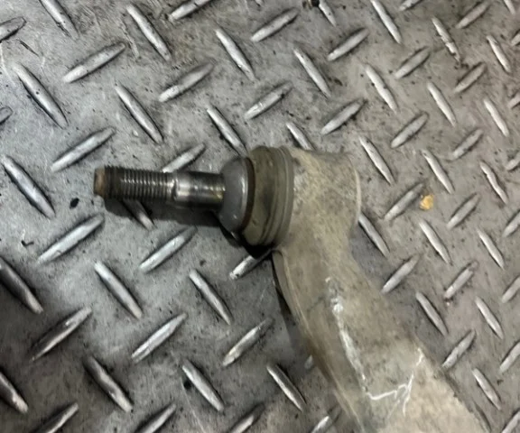 Рычаг передний левый нижний для BMW 5er Е60 2003-2010 на фотографиях