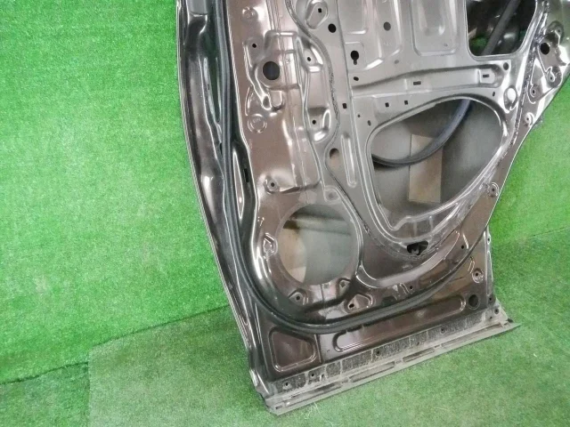 Двери для Lexus RX AGL10, GGL10, GLV15, GGL15, GLV10 2009-2015 на фотографиях