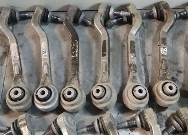 Рычаг передний левый нижний для BMW 3er G20 2018+ на фотографиях