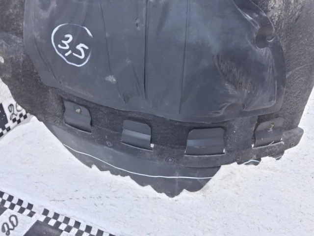 Подкрылок передний правый для Mercedes-Benz S class W222 2013-2017 на фотографиях