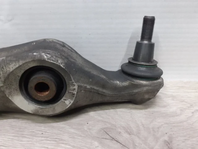 Рычаг передний левый нижний для Volkswagen Touareg II (7P5) Rest 2014-2018 на фотографиях