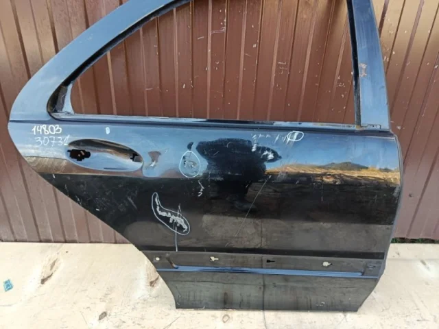 Дверь задняя правая для Mercedes-Benz S class W220 1998-2005 на фотографиях