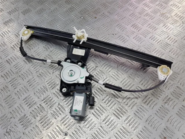 Двери для Fiat Doblo 223 2001-2016 на фотографиях