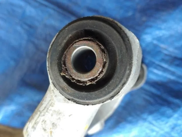 Рычаг задний левый нижний для Nissan Murano Z51 2007-2015 на фотографиях