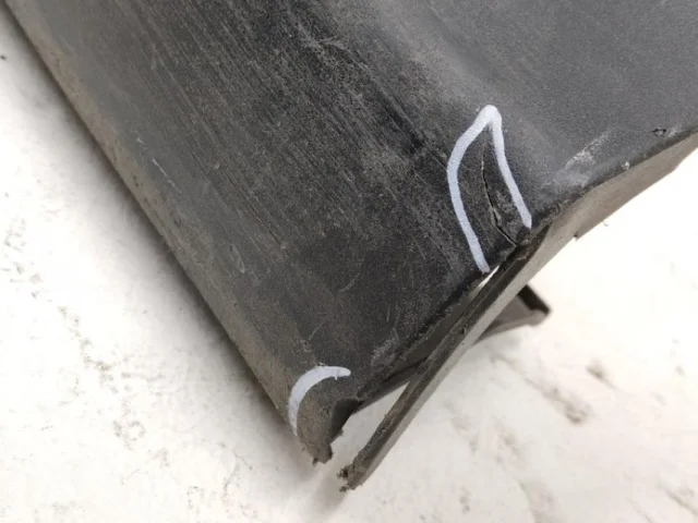 Накладка на дверь передняя левая для Toyota RAV4 XA40 2013-2015 на фотографиях