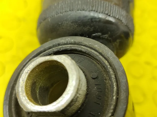 Амортизатор задний левый для BMW 7er Е38 1994-2001 на фотографиях