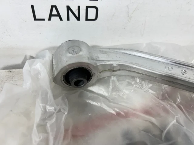 Рычаг передний левый верхний для Infiniti FX S51 2008-2013 на фотографиях